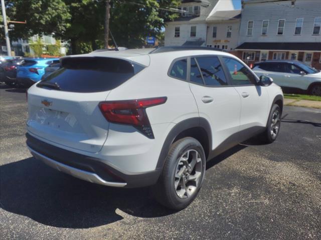 2025 Chevrolet Trax Vehicle Photo in INDIANA, PA 15701-1897