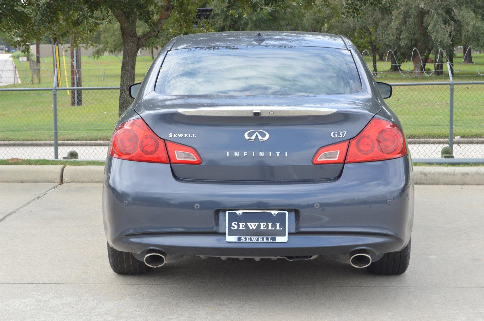 2011 INFINITI G37 Sedan Vehicle Photo in Houston, TX 77090