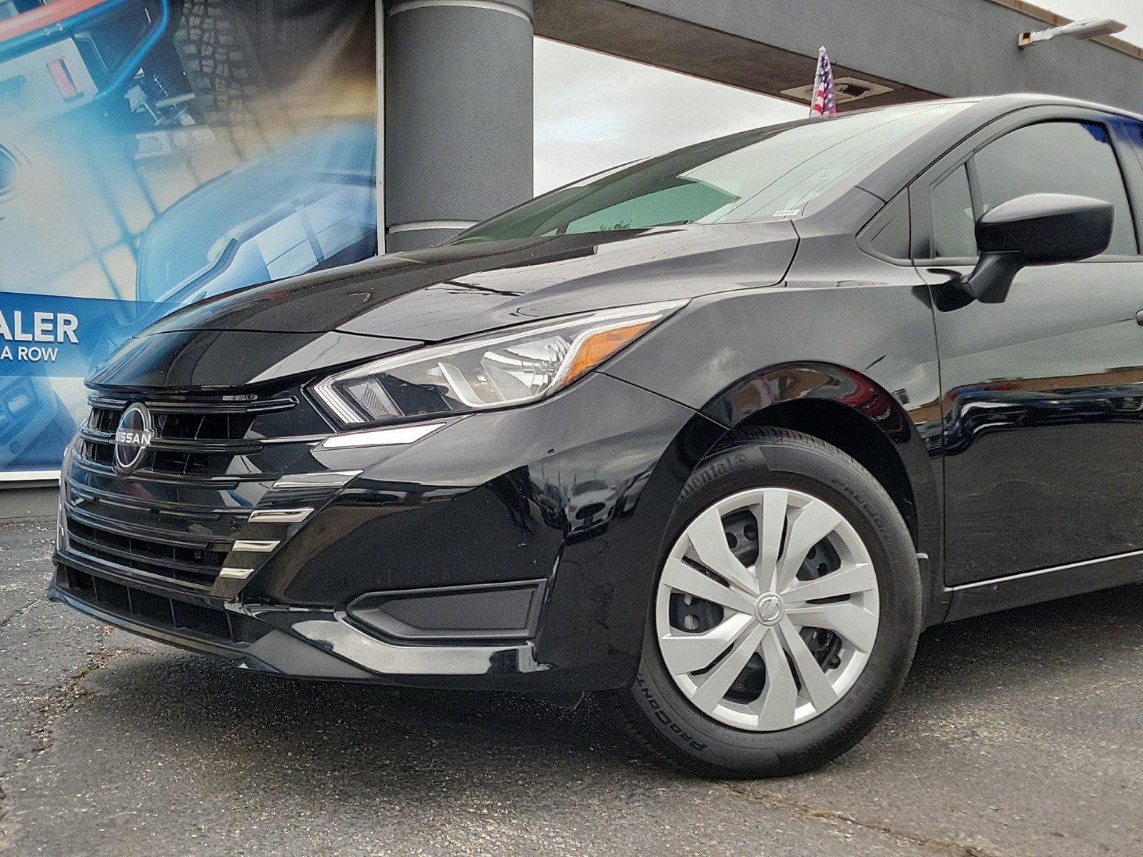 2024 Nissan Versa Vehicle Photo in Saint Charles, IL 60174