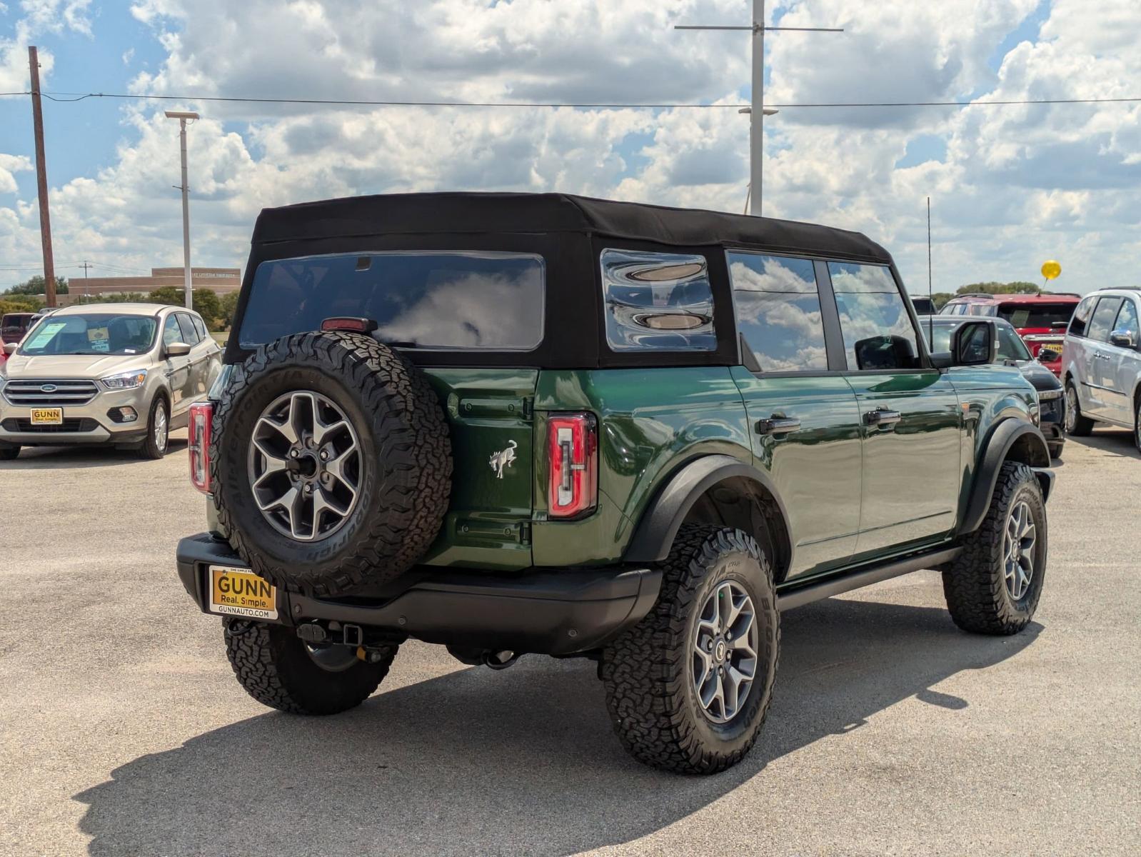 2023 Ford Bronco Vehicle Photo in Seguin, TX 78155