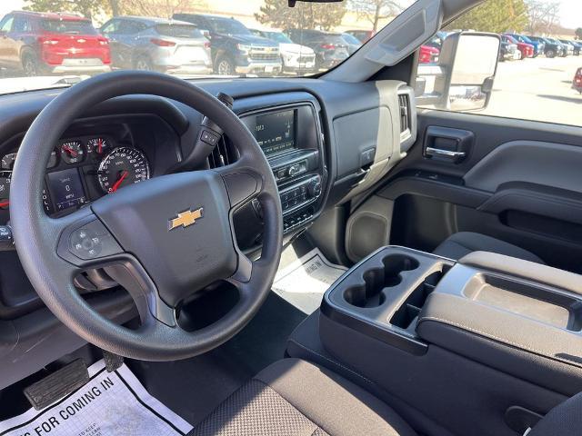 2023 Chevrolet Silverado 5500 HD Vehicle Photo in GREEN BAY, WI 54302-3701