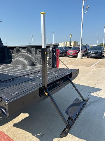 2024 Ford Super Duty F-250 SRW Vehicle Photo in Terrell, TX 75160