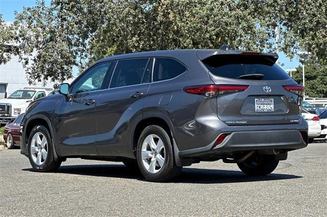 2021 Toyota Highlander Vehicle Photo in ELK GROVE, CA 95757-8703