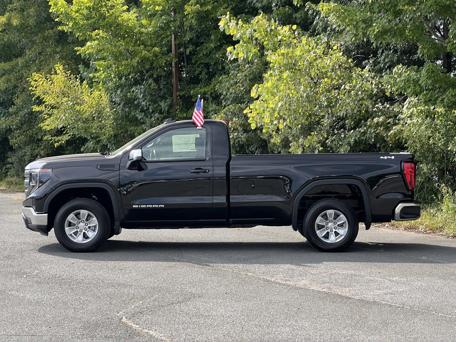 2024 GMC Sierra 1500 Vehicle Photo in MONROE, NC 28110-8431