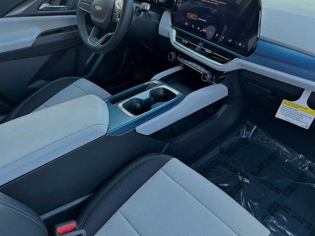 2024 Chevrolet Equinox EV Vehicle Photo in RIVERSIDE, CA 92504-4106