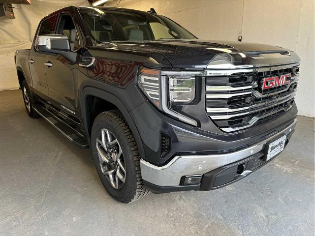 2024 GMC Sierra 1500 Vehicle Photo in RED SPRINGS, NC 28377-1640