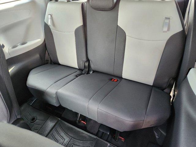 2022 Toyota Sienna Vehicle Photo in SUGAR LAND, TX 77478-0000