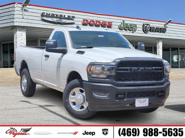 2024 Ram 3500 Vehicle Photo in Ennis, TX 75119-5114