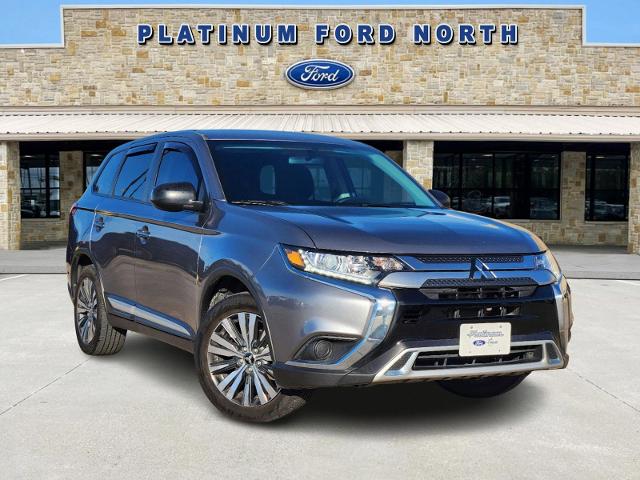 2020 Mitsubishi Outlander Vehicle Photo in Pilot Point, TX 76258