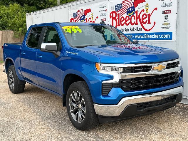 2022 Chevrolet Silverado 1500 Vehicle Photo in DUNN, NC 28334-8900