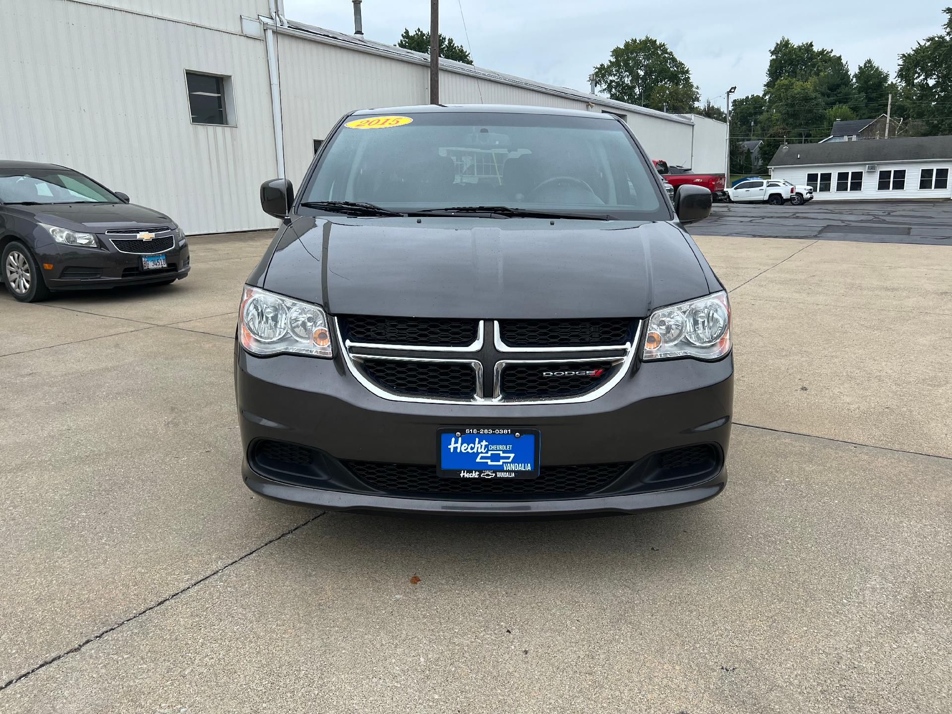 Used 2015 Dodge Grand Caravan SE Plus with VIN 2C4RDGBG7FR747740 for sale in Vandalia, IL