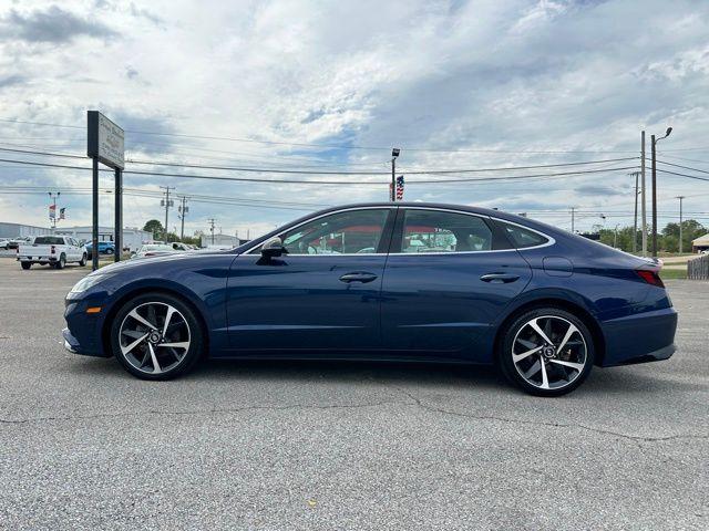 2022 Hyundai SONATA Vehicle Photo in TUPELO, MS 38801-6508