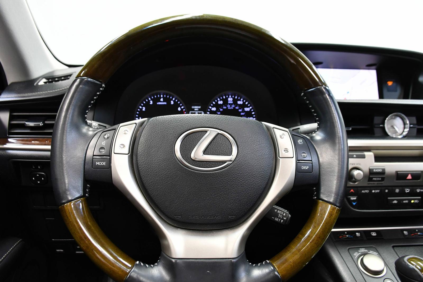 2013 Lexus ES 350 Vehicle Photo in DALLAS, TX 75235