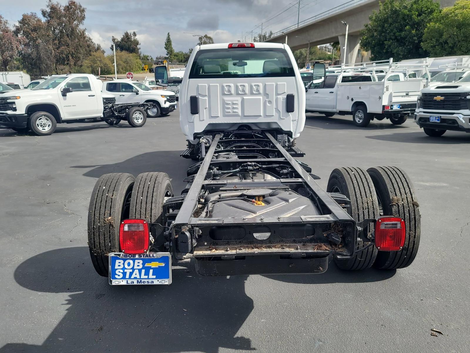 2023 Chevrolet Silverado Chassis Cab Vehicle Photo in LA MESA, CA 91942-8211