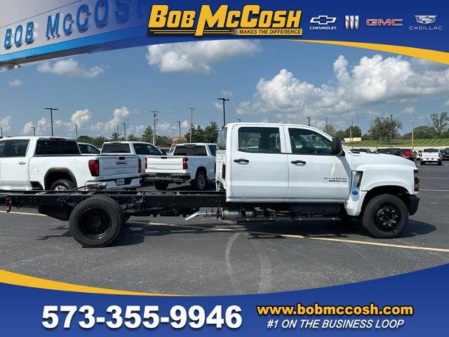 2023 Chevrolet Silverado 5500 HD Vehicle Photo in COLUMBIA, MO 65203-3903