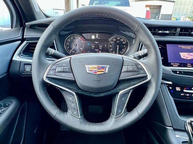 2025 Cadillac XT5 Vehicle Photo in EFFINGHAM, IL 62401-2832