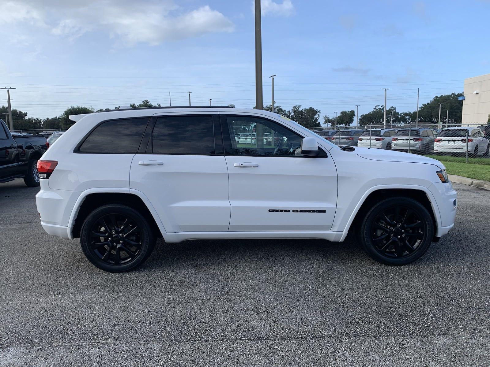 Used 2019 Jeep Grand Cherokee Altitude with VIN 1C4RJEAG2KC533434 for sale in Winter Haven, FL