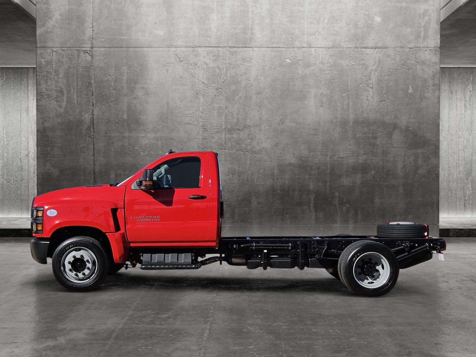 2024 Chevrolet Silverado 4500 HD Vehicle Photo in AMARILLO, TX 79103-4111