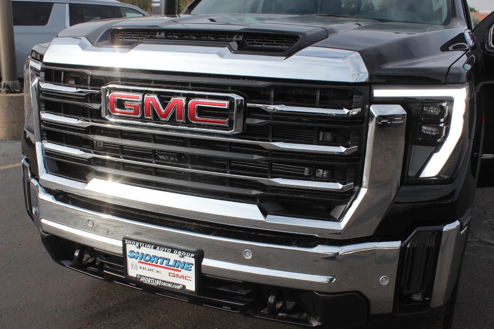 2025 GMC Sierra 2500 HD Vehicle Photo in AURORA, CO 80012-4011