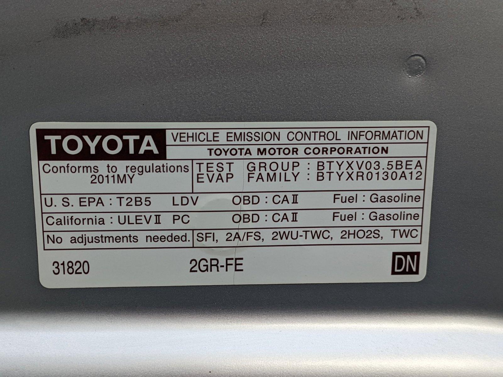 2011 Toyota Camry Vehicle Photo in VALENCIA, CA 91355-1705