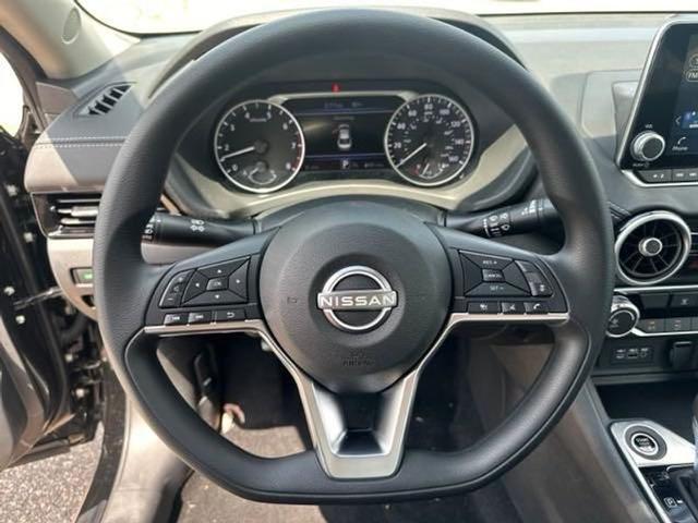 2024 Nissan Sentra Vehicle Photo in Canton, MI 48188