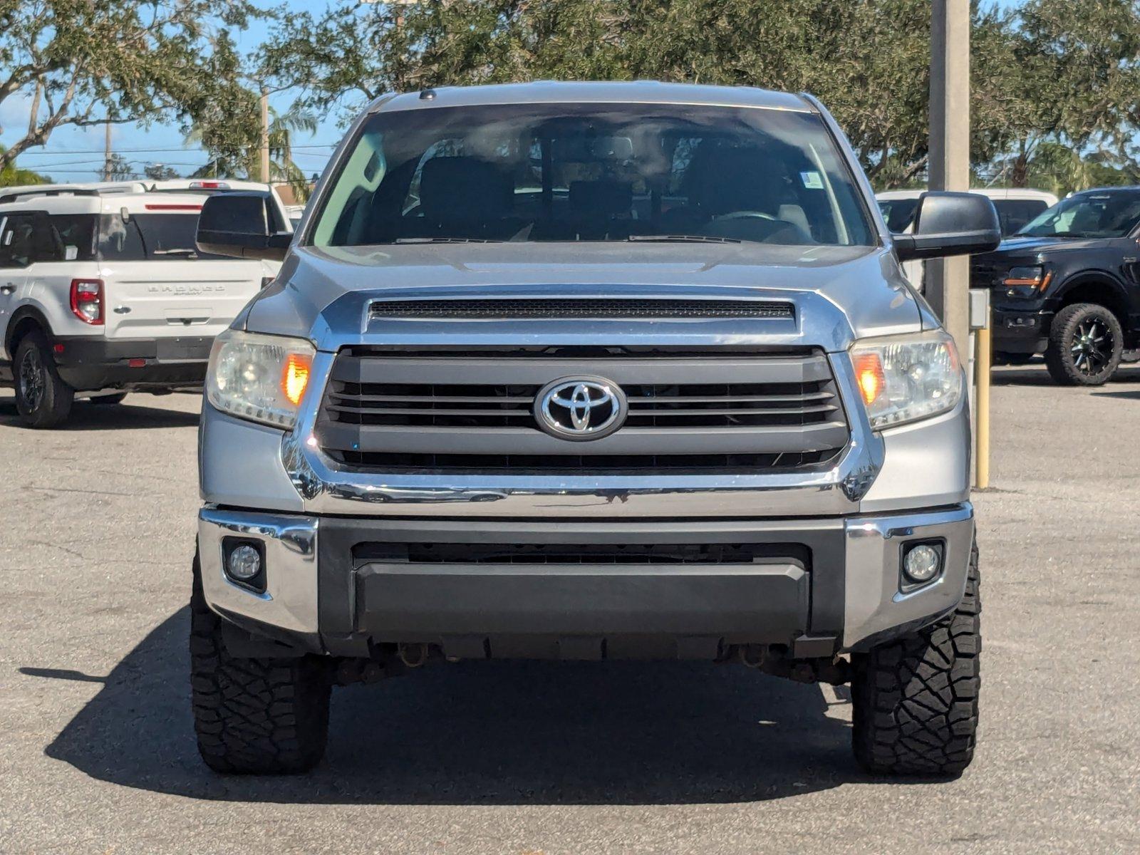 2015 Toyota Tundra 2WD Truck Vehicle Photo in St. Petersburg, FL 33713