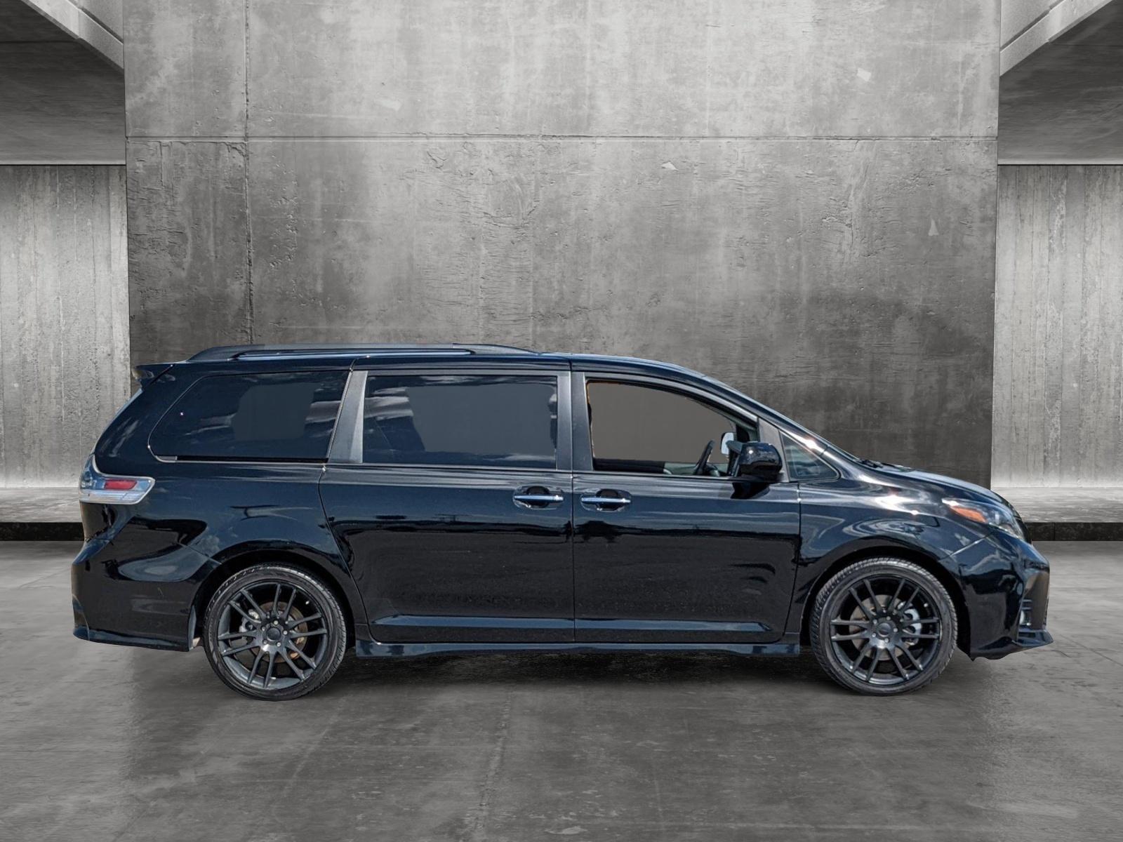 2020 Toyota Sienna Vehicle Photo in ORLANDO, FL 32808-7998