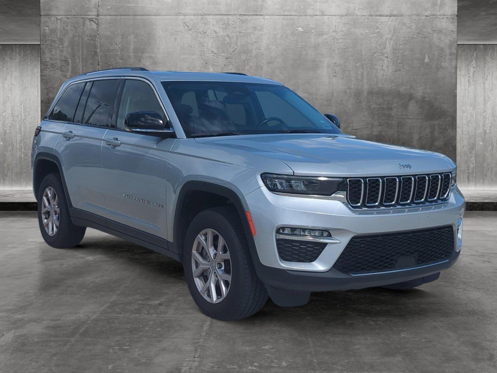 2022 Jeep Grand Cherokee Vehicle Photo in Pembroke Pines, FL 33027