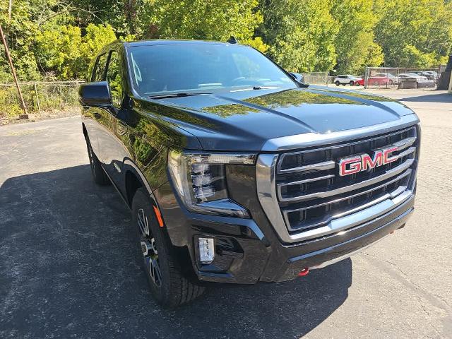 2024 GMC Yukon Vehicle Photo in GLENSHAW, PA 15116-1739