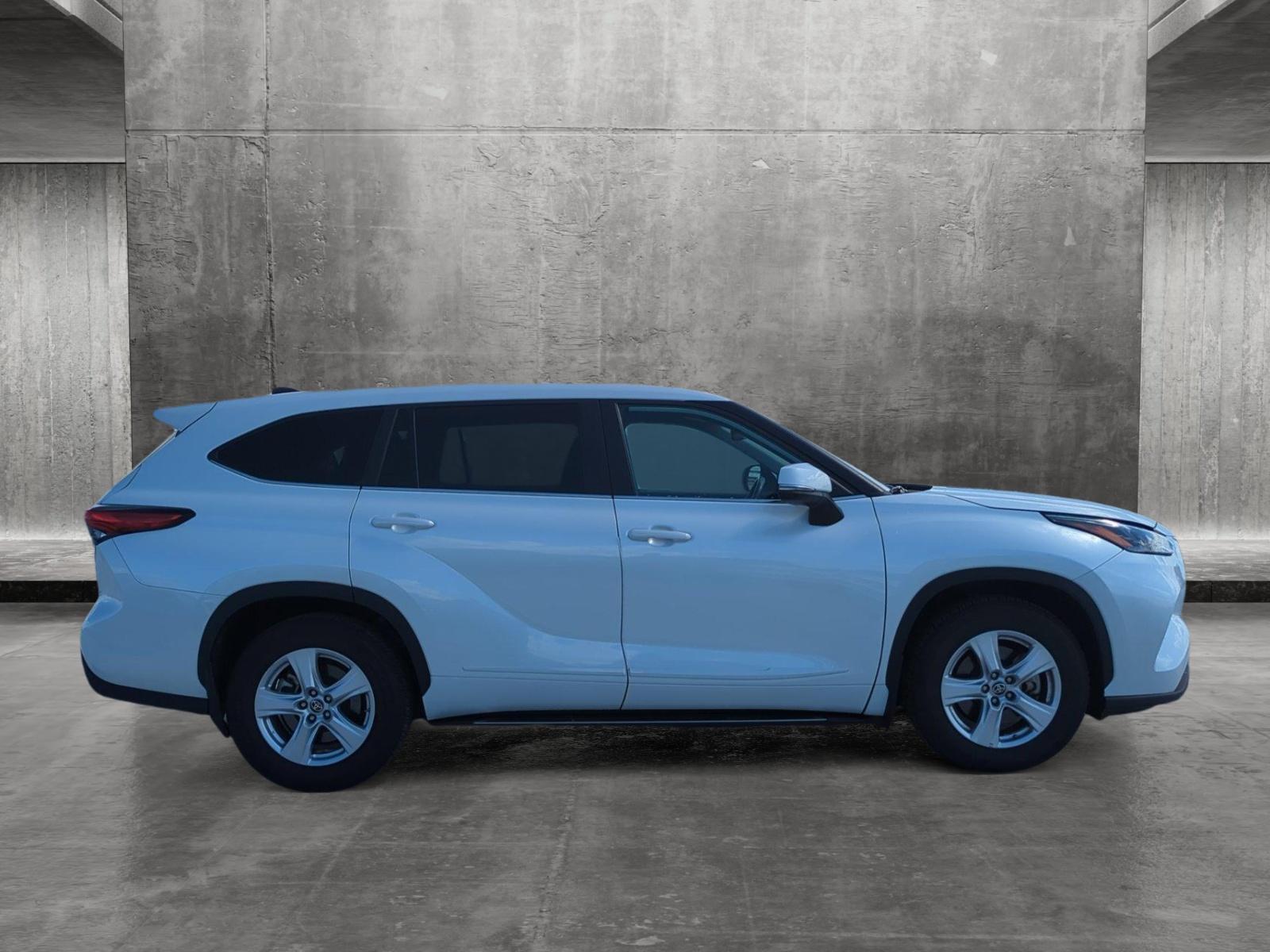 2023 Toyota Highlander Vehicle Photo in Ft. Myers, FL 33907