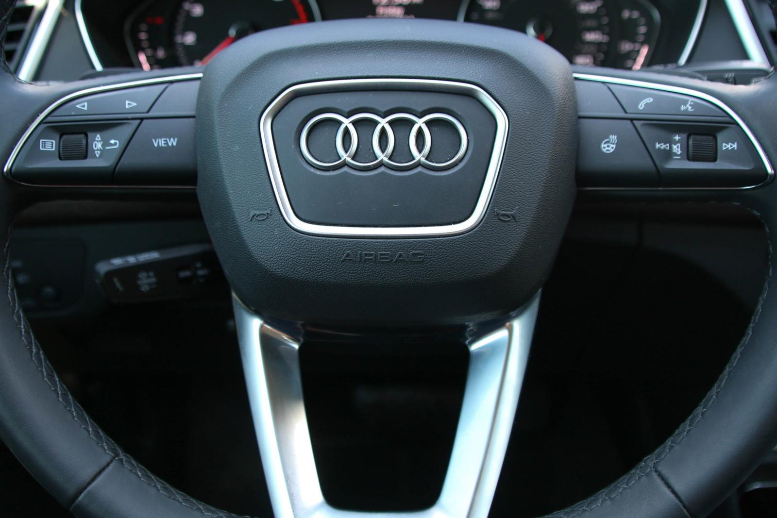 2024 Audi Q5 Vehicle Photo in SUGAR LAND, TX 77478