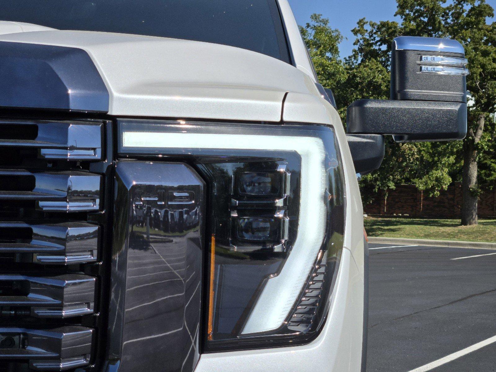 2024 GMC Sierra 2500 HD Vehicle Photo in DALLAS, TX 75209-3016