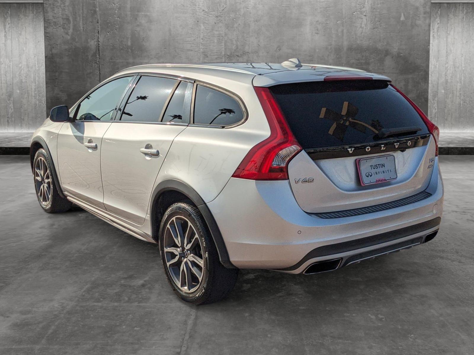 2015 Volvo V60 Cross Country Vehicle Photo in Tustin, CA 92782