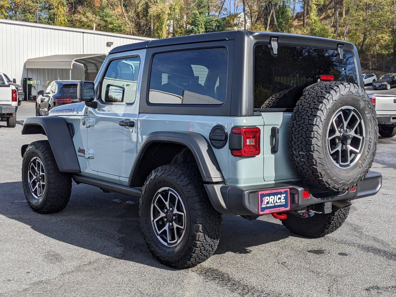 2024 Jeep Wrangler Vehicle Photo in TIMONIUM, MD 21093-2300