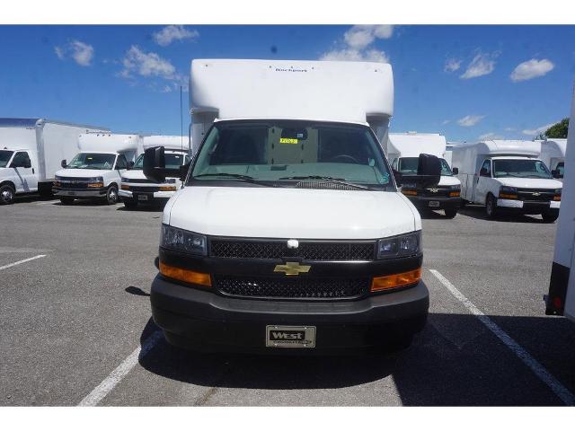 2023 Chevrolet Express Cutaway 4500 Vehicle Photo in ALCOA, TN 37701-3235