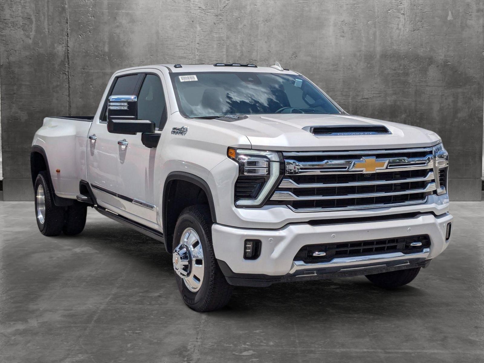 2024 Chevrolet Silverado 3500 HD Vehicle Photo in PEMBROKE PINES, FL 33024-6534