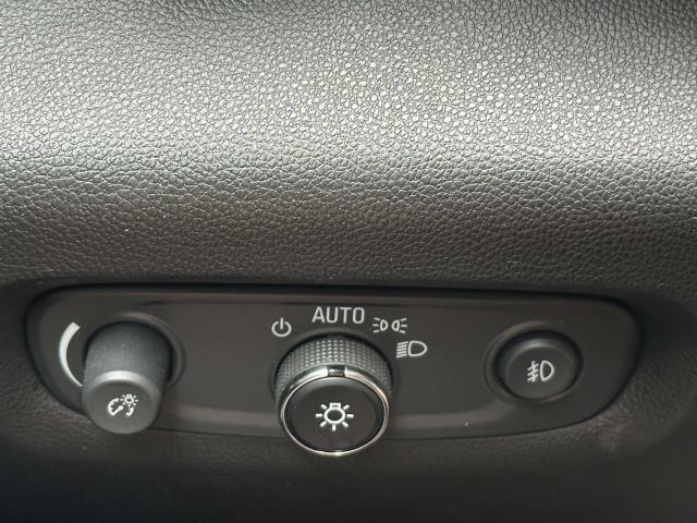 2021 Chevrolet Traverse Vehicle Photo in DOUGLASTON, NY 11362-1062