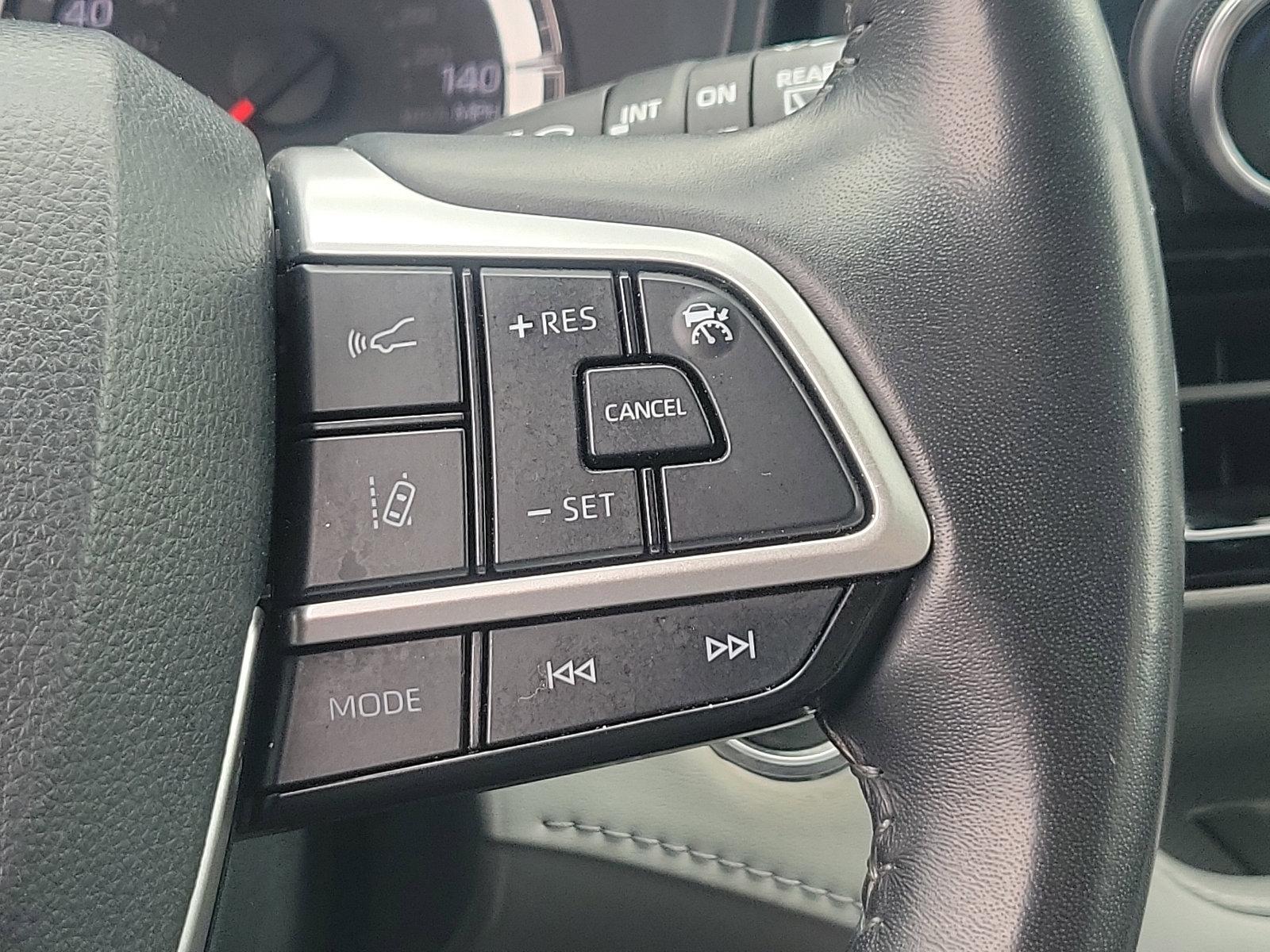 2022 Toyota Highlander Vehicle Photo in Trevose, PA 19053