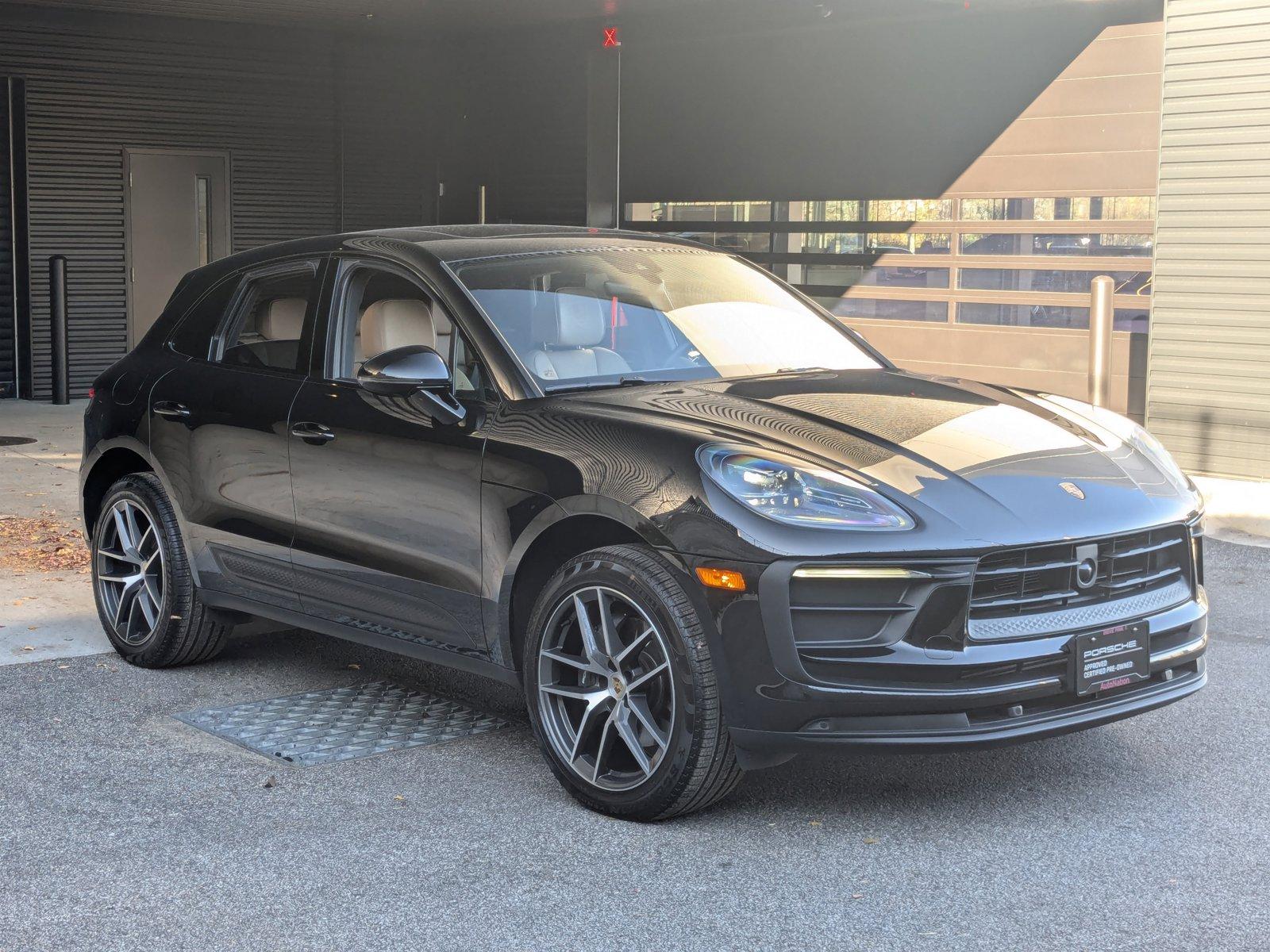 2024 Porsche Macan Vehicle Photo in Towson, MD 21204