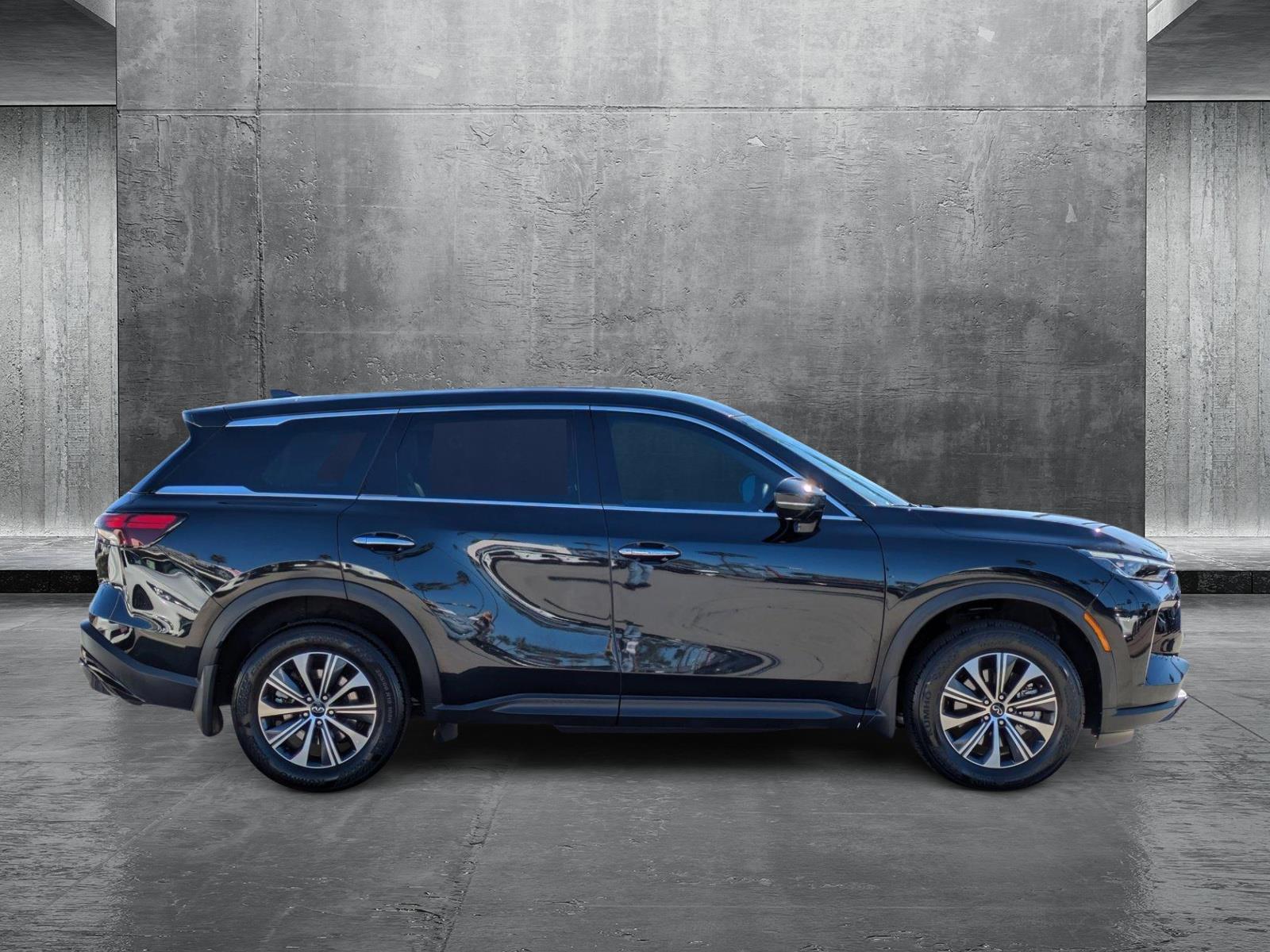 2023 INFINITI QX60 Vehicle Photo in Tustin, CA 92782