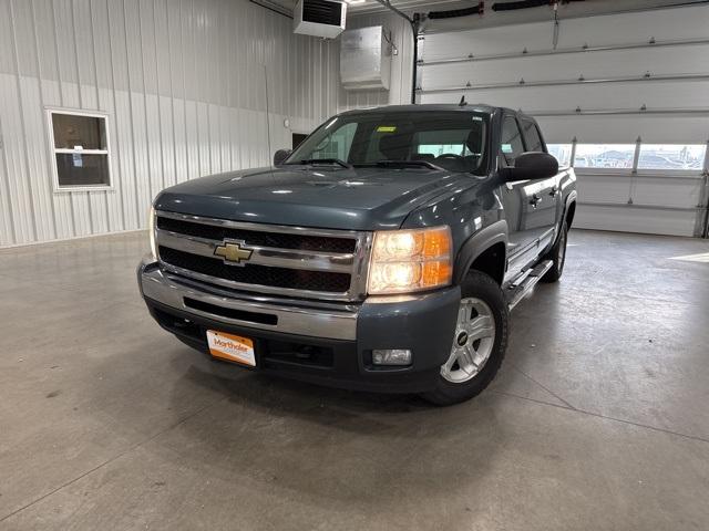 2011 Chevrolet Silverado 1500 Vehicle Photo in GLENWOOD, MN 56334-1123