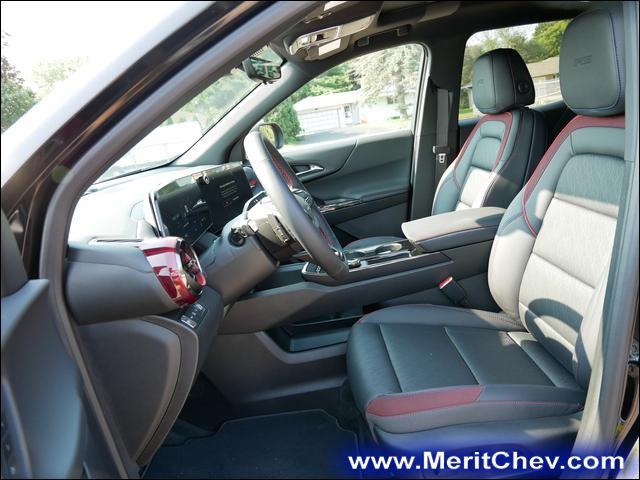 2025 Chevrolet Equinox Vehicle Photo in MAPLEWOOD, MN 55119-4794