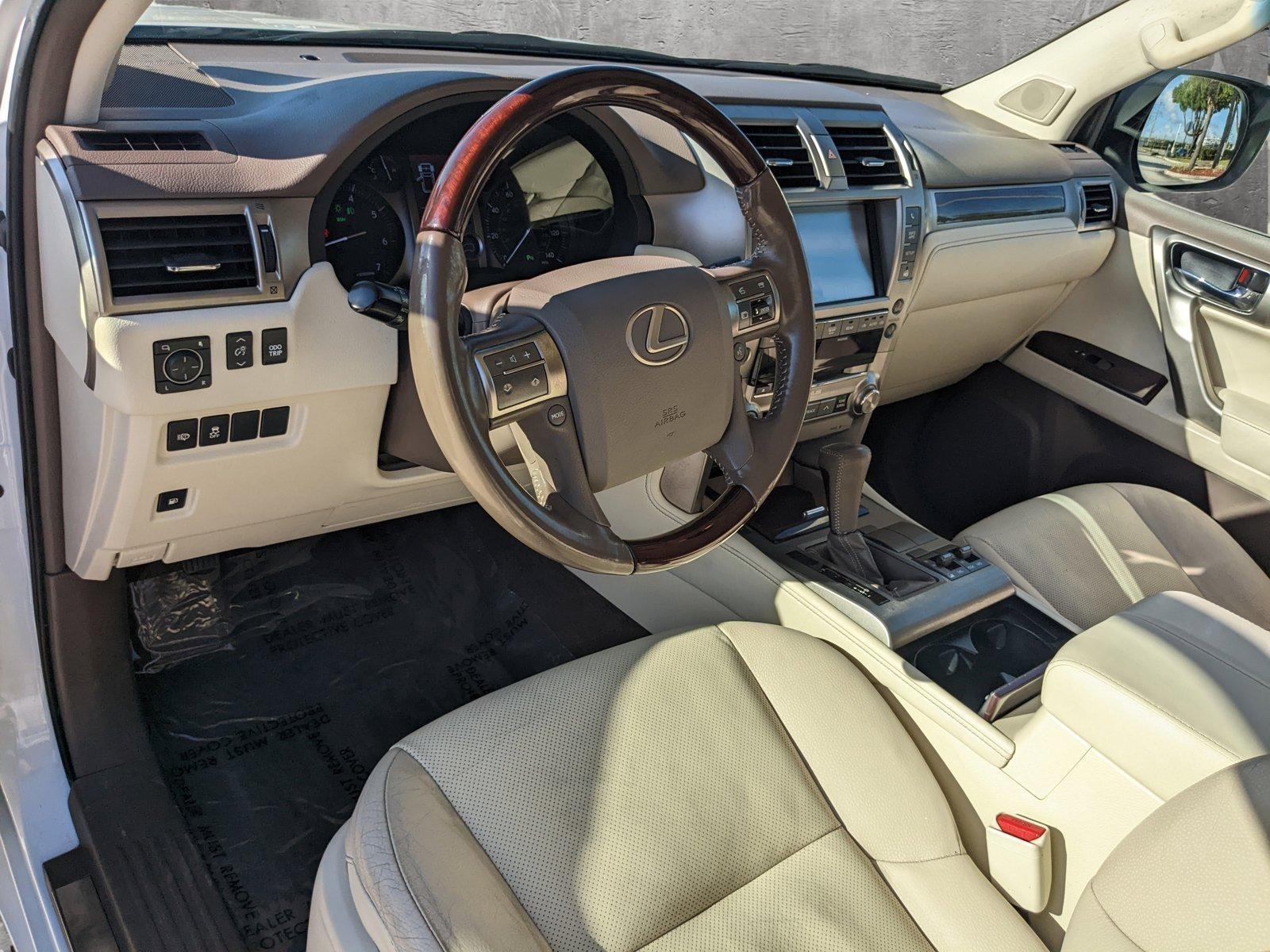 2017 Lexus GX 460 Vehicle Photo in Davie, FL 33331