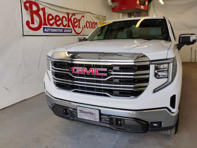 2022 GMC Sierra 1500 Vehicle Photo in RED SPRINGS, NC 28377-1640