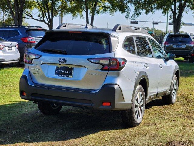 2025 Subaru Outback Vehicle Photo in DALLAS, TX 75209