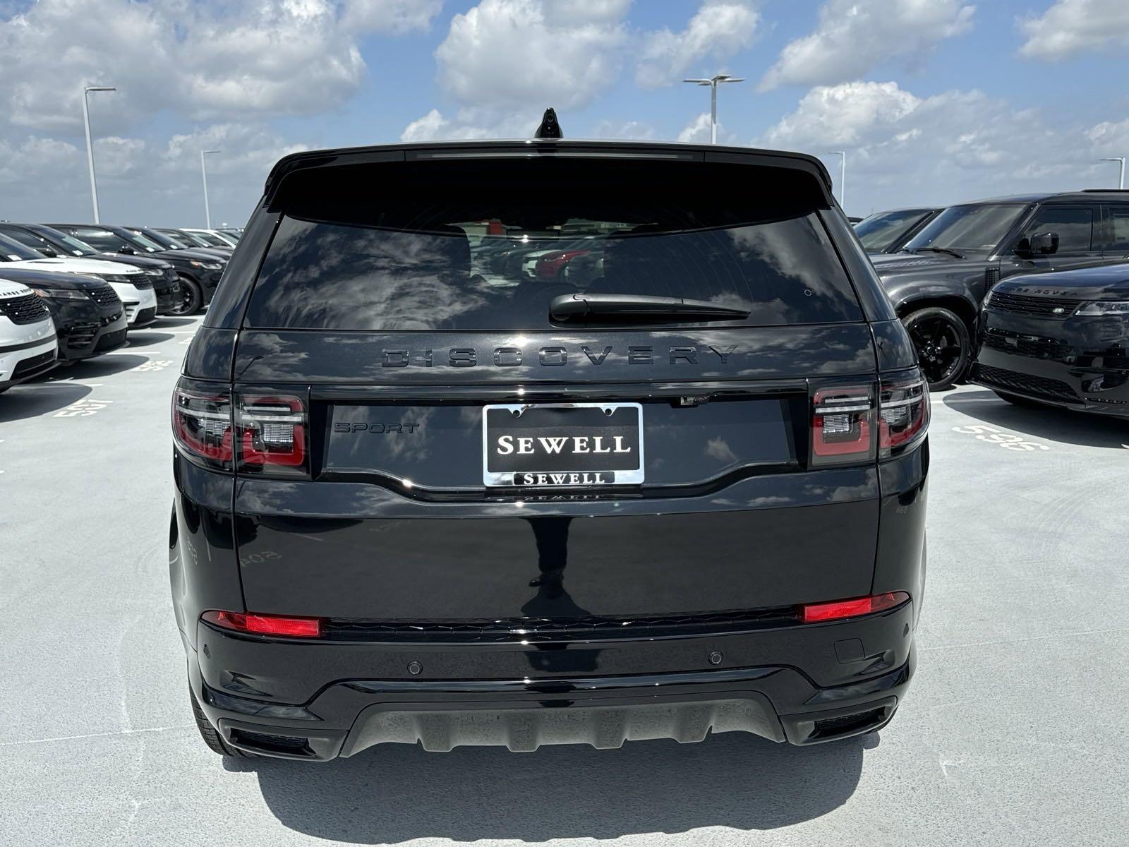 2024 Discovery Sport Vehicle Photo in AUSTIN, TX 78717