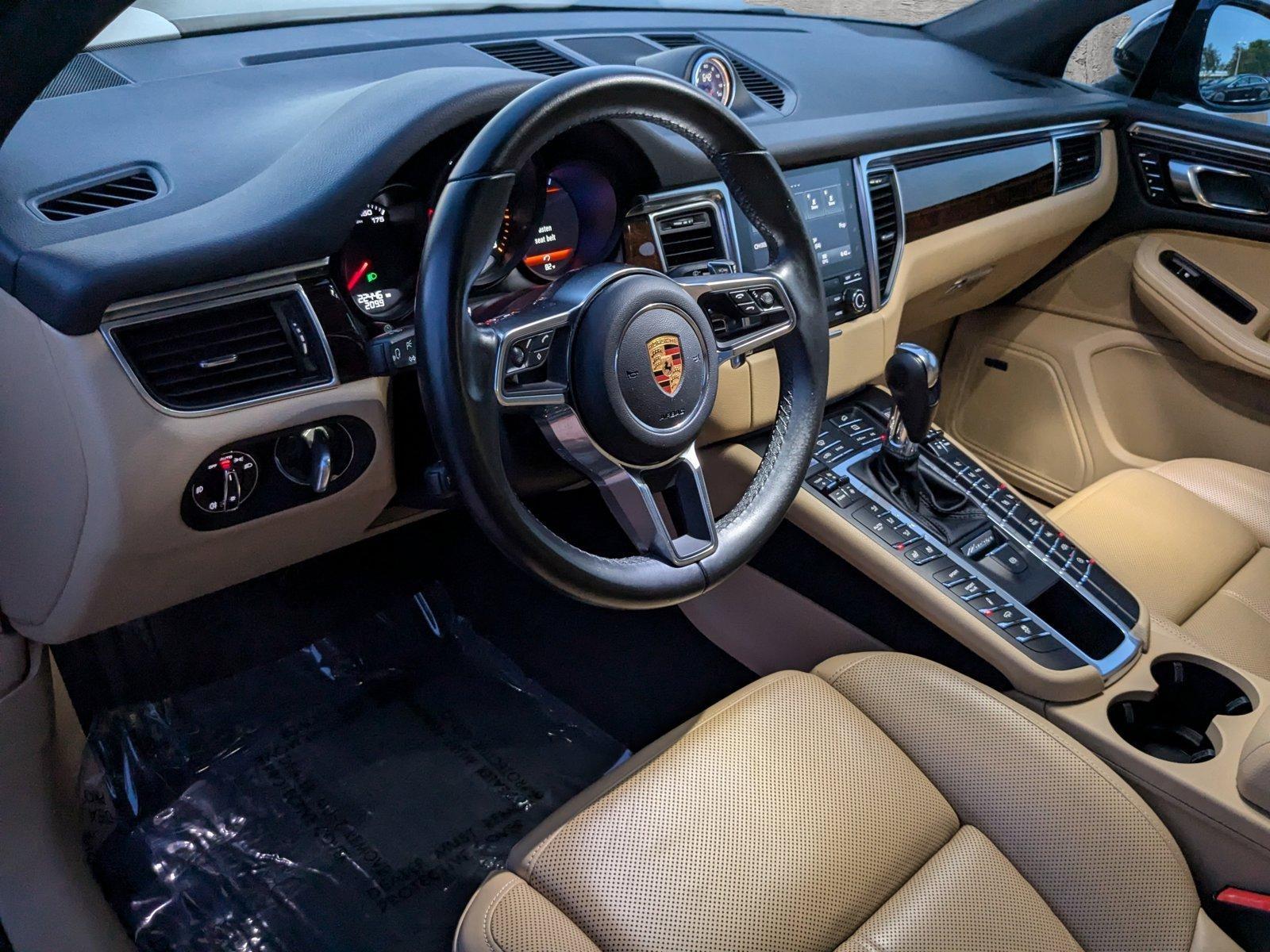 2018 Porsche Macan Vehicle Photo in Miami, FL 33169