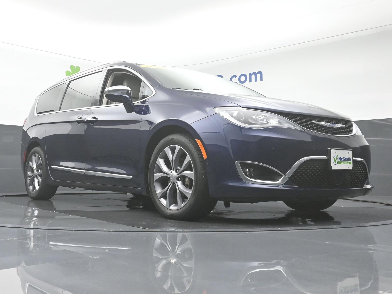 2018 Chrysler Pacifica Vehicle Photo in Cedar Rapids, IA 52402