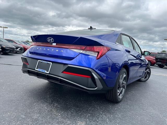 2024 Hyundai ELANTRA Vehicle Photo in O'Fallon, IL 62269