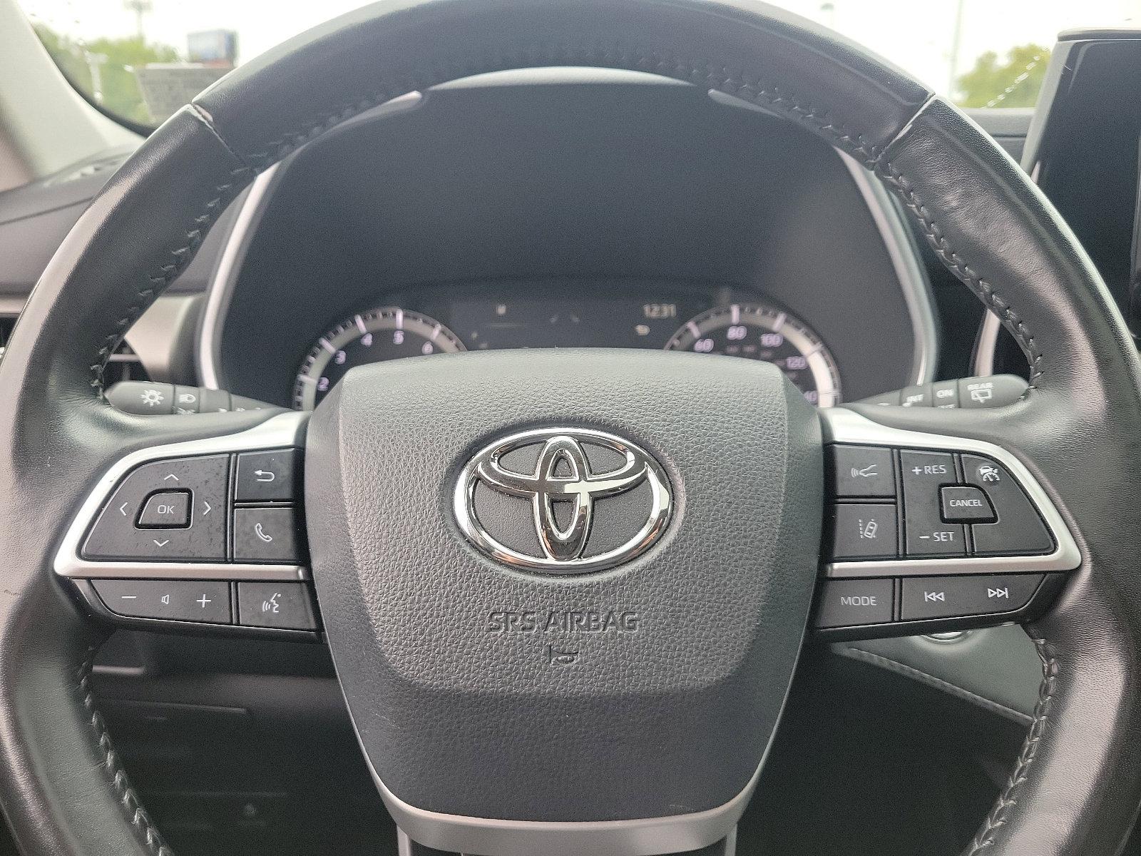 2022 Toyota Highlander Vehicle Photo in Trevose, PA 19053